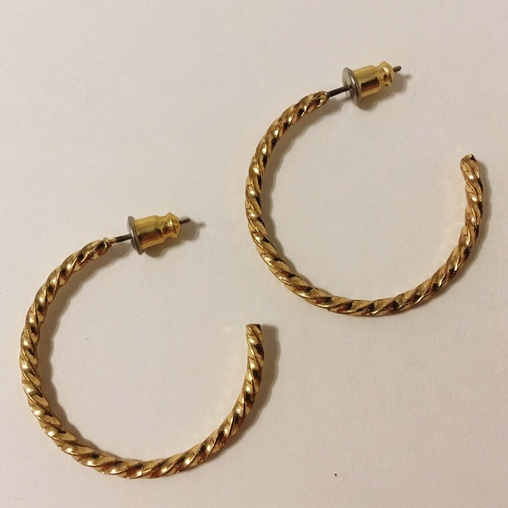 Gold Metal Earrings Twisted Rope Open Hoop Pierced Post Fashion Jewelry Cute